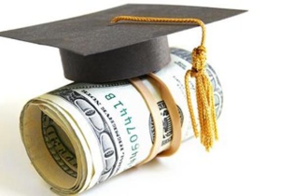 Pinjaman Pendidikan Luar Negara: Peluang Membuka Pintu Ke Arah Pendidikan Berkualiti