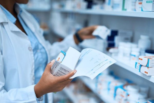 Universiti Terbaik untuk Bidang Farmasi: Pengajian Terbaik di Luar Negara